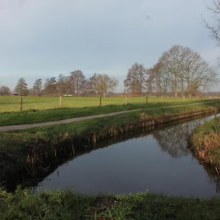't Onderkomen Bed & Breakfast 't Harde